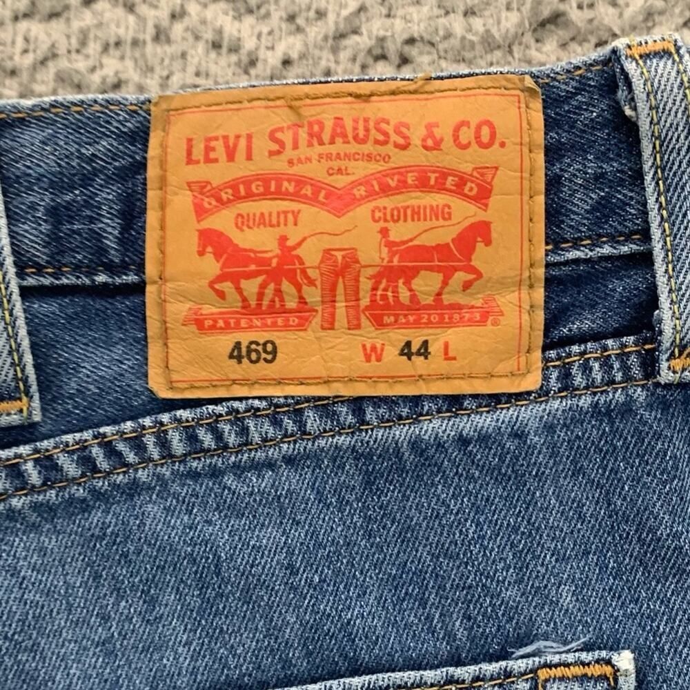 Levi's 469 Loose 12" Men's Shorts NWT - Size: 44 - Picture 5 of 15